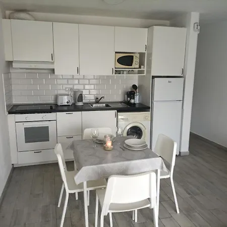Le Petit Apartment